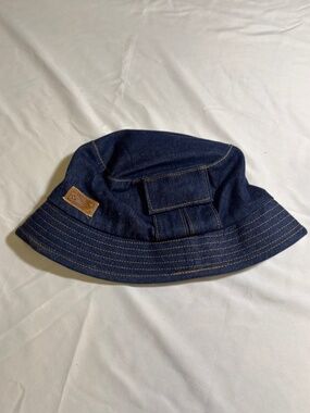 Vintage Y2K Liz Claiborne Denim Jean Bucket Hat 100% Cotton Dark Wash Pocket